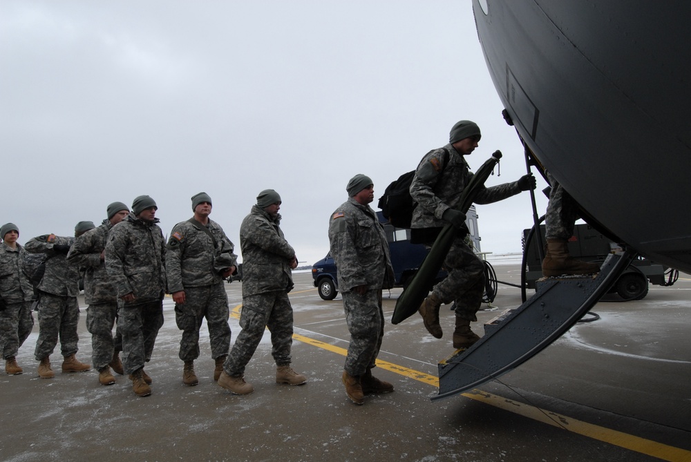 Iowa Guard Soldiers Depart for Inauguration Duty