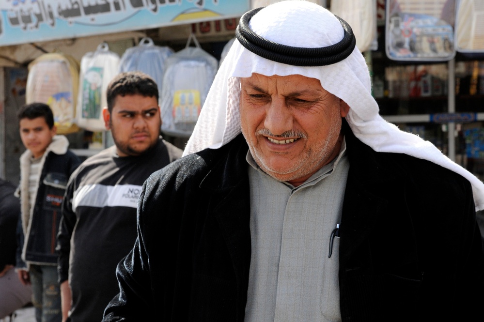 Iraqis conduct business, discuss politics in streets of Basra