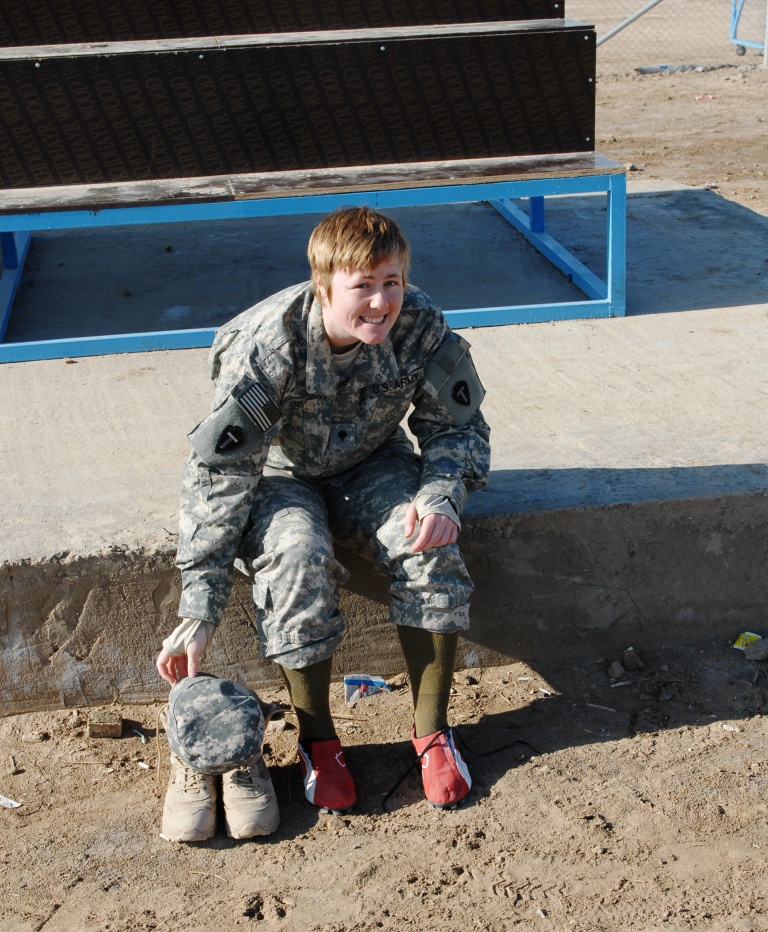 Arrowhead Soldier plays soccer with Iraqis