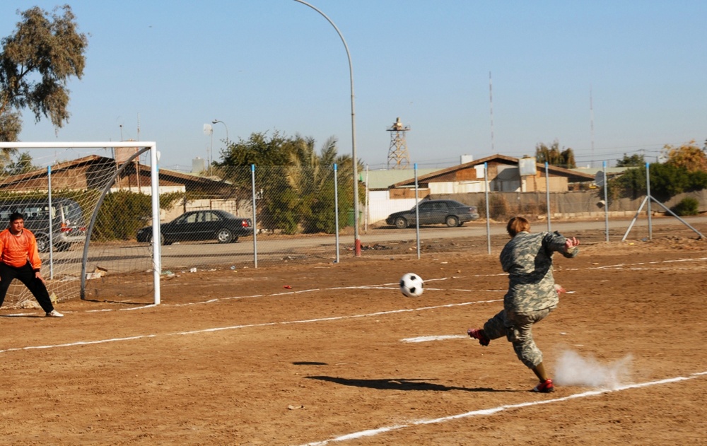 Arrowhead Soldier plays soccer with Iraqis