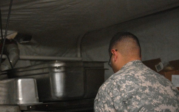 Feeding the troops in battle