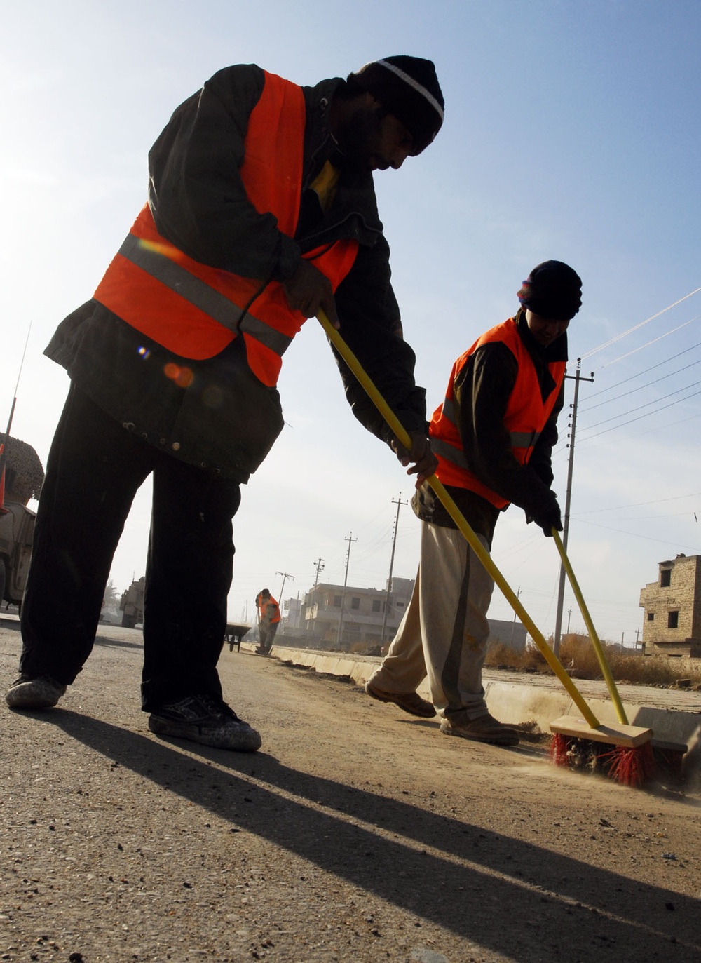 'Good Citizens' clean-up streets of Abu T'shir