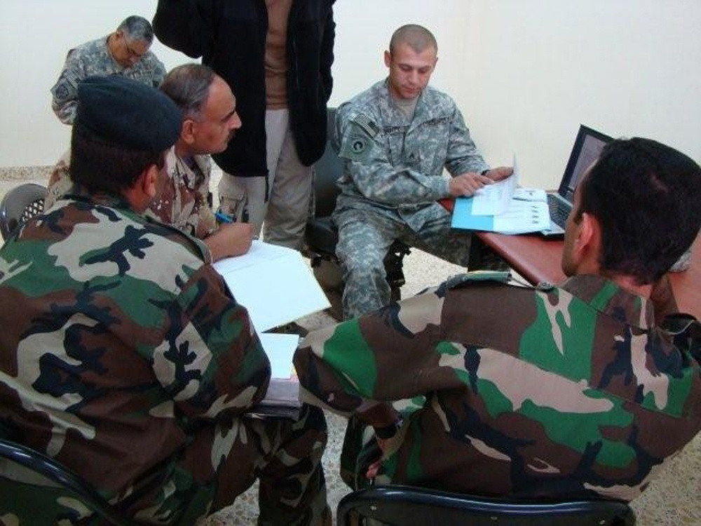 U.S. Army Maintenance and Supply Soldiers Assist the Iraqi army with Power Generation System and SATS Tools System Training