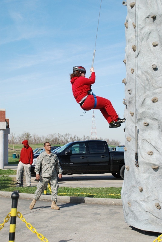 Soldiers give students opportunity to climb high, reach their goals