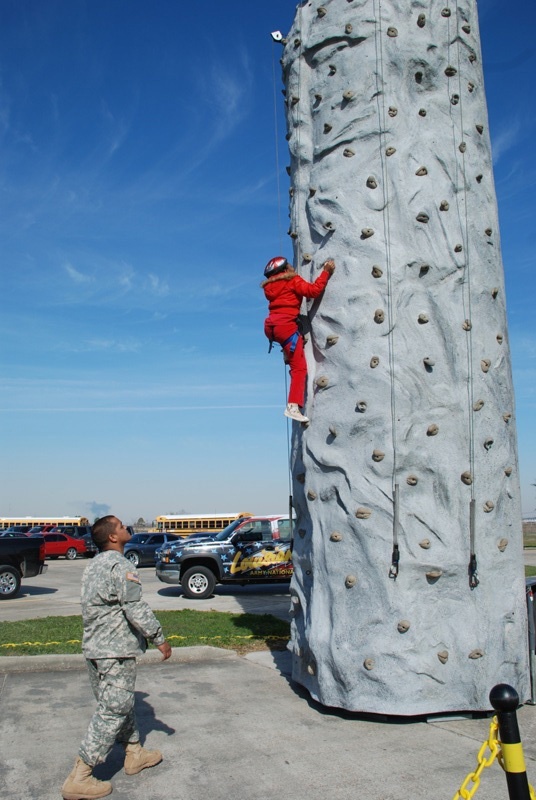 Soldiers give students opportunity to climb high, reach their goals