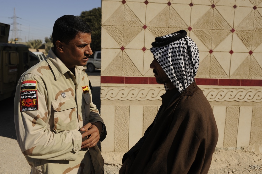 Patrol in Shamiyah, Iraq