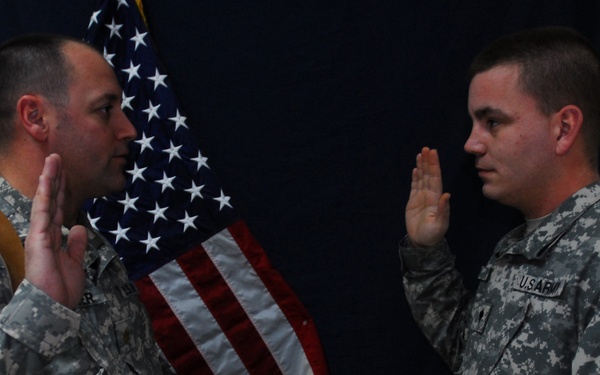 Brainerd Soldier Reenlists in Iraq
