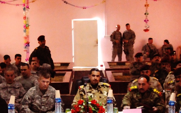 Military, government leaders hold Sons of Iraq coordination meeting
