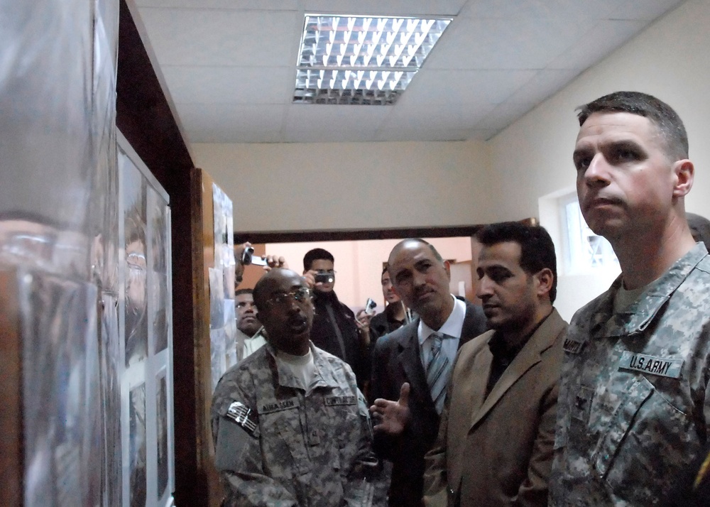 Kadhamiyah District council celebrates hall opening