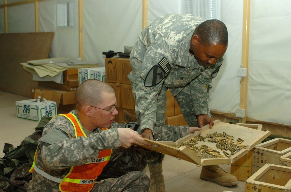 Torch party lights the way for First Team troopers as they head to Iraq