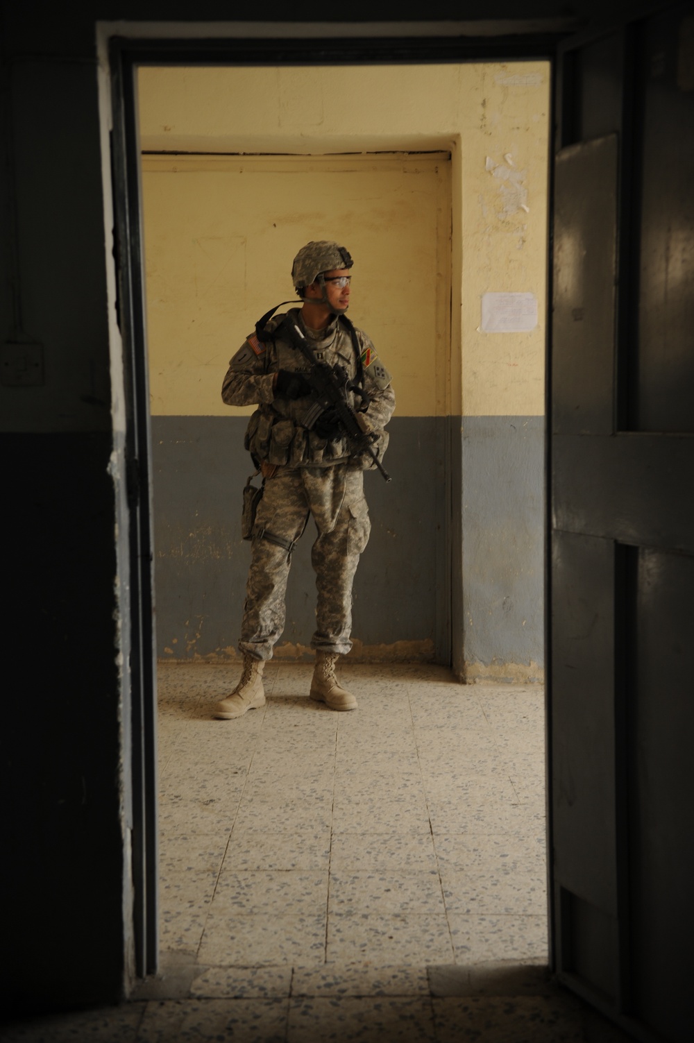 Visit to future polling place in Mosul, Iraq