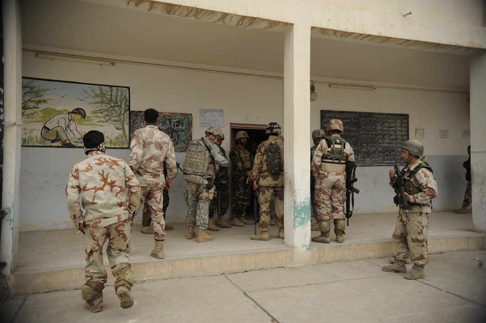 Visit to future polling place in Mosul, Iraq