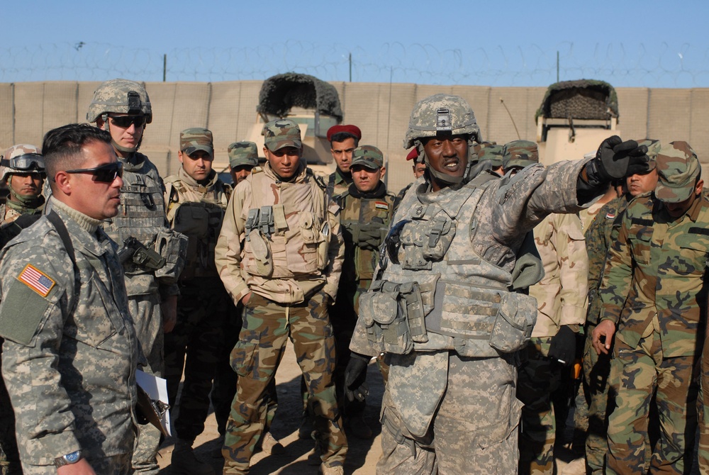 Iraqi Security Forces Sharpen Skills at Machine Gun Range