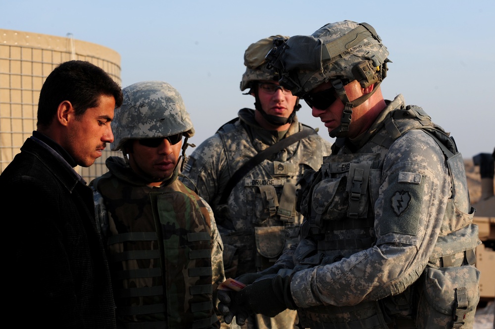 Sons of Iraq checkpoint in Samarra