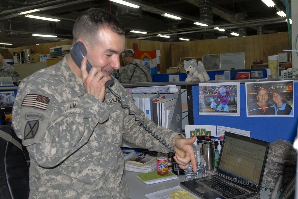 Logistics Planner - plans cell worker bee