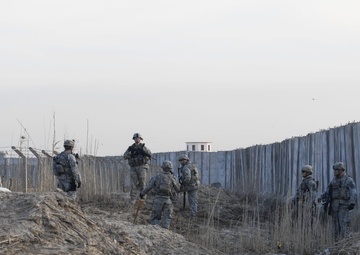 'Comanche' Soldiers search for weapons in support of upcoming elections