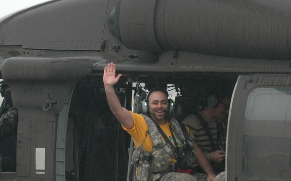 'Ace of Cakes' Treats U.S. Army, Hawaii to Special Military Cake