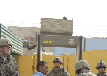 Iraqi security forces secure Iraq's provincial elections in Rashid District