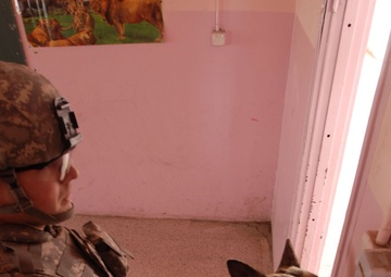 Iraqi Security Forces Secure Iraq's Provincial Elections in Rashid District