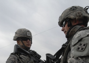 'Raider' Brigade Soldiers finalize plans for Iraq's provincial elections