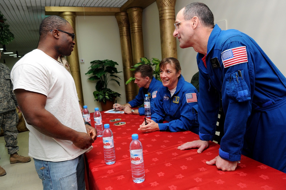 Astronauts arrive to Qatar