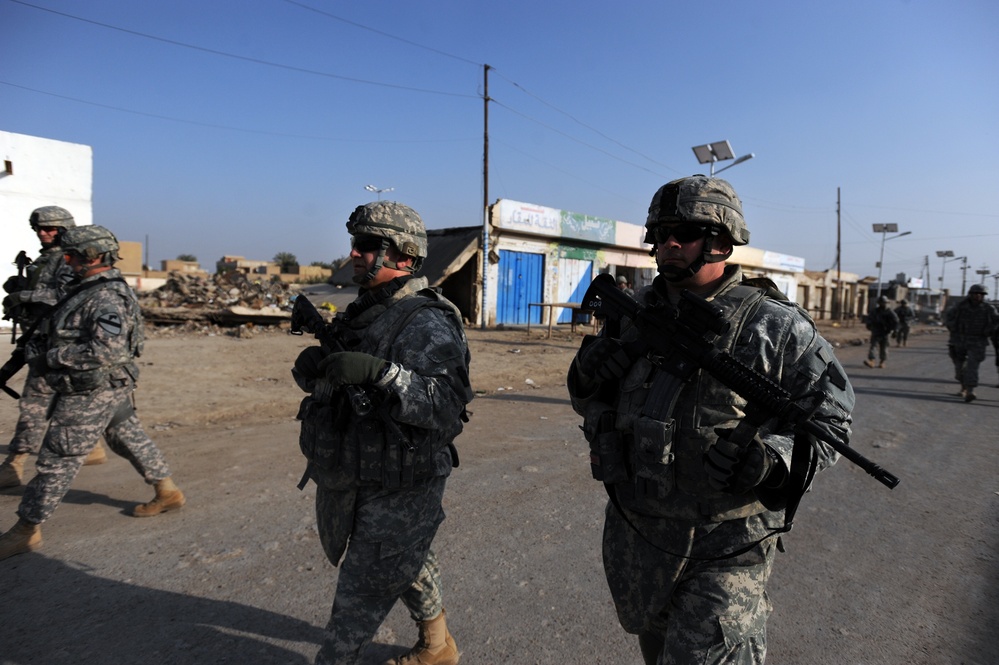 Familiarization patrol around Baghdad