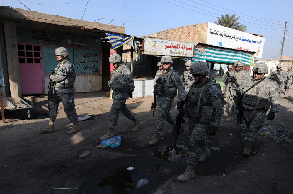 Familiarization patrol around Baghdad