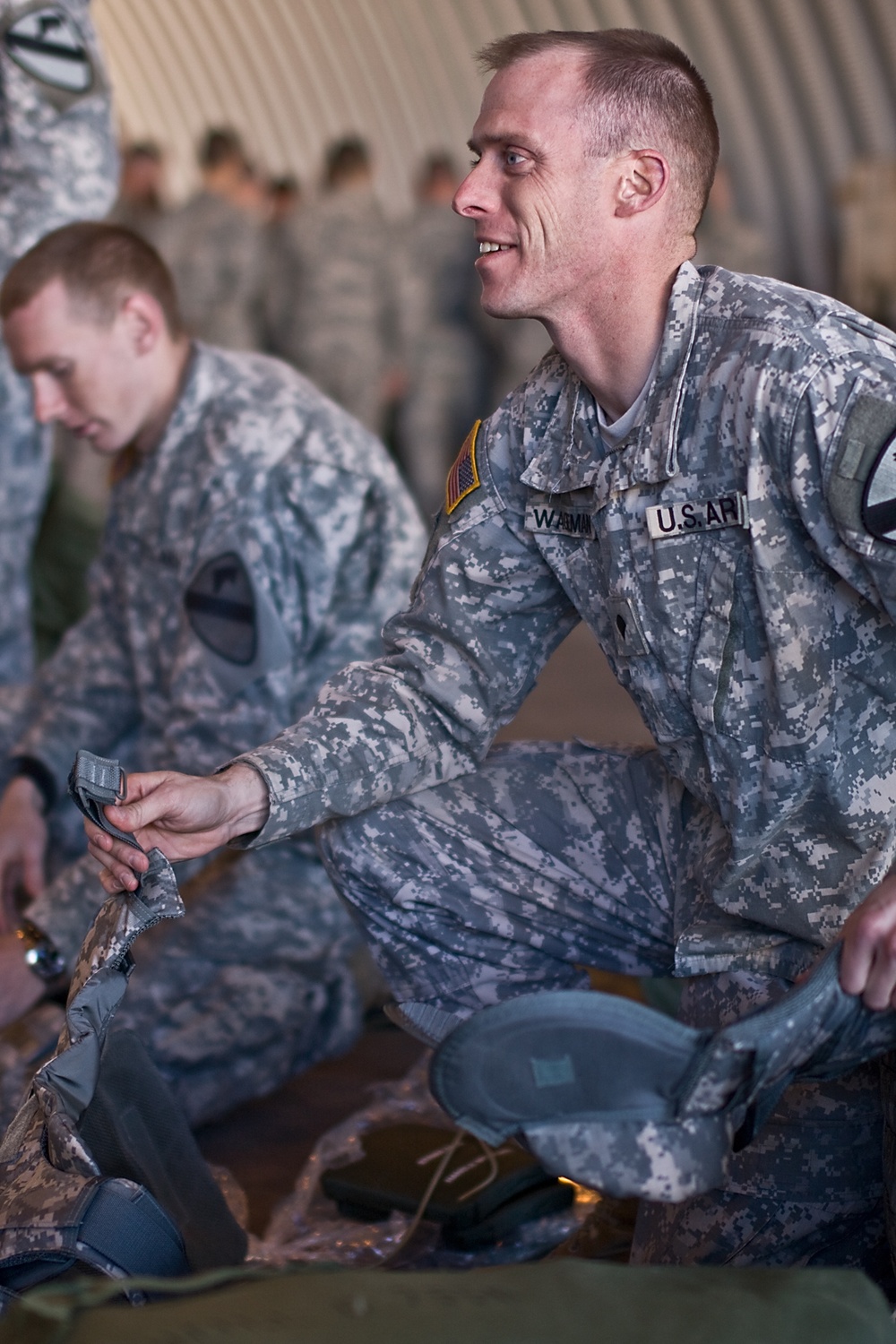 1st Air Cavalry Soldiers receive guidance on new equipment