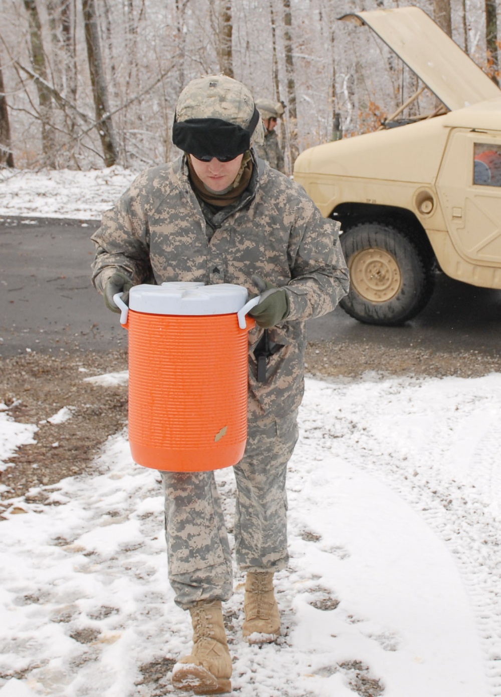 Kentucky Guard Delivers Meals, Water to Storm Victims