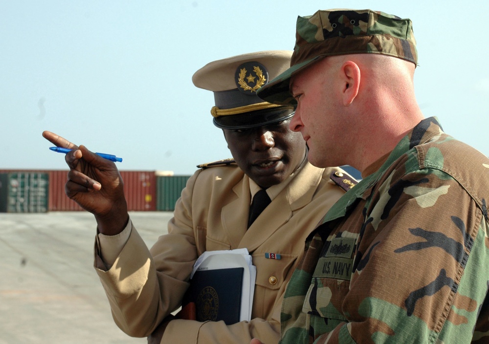 USS Nashville in Senegal