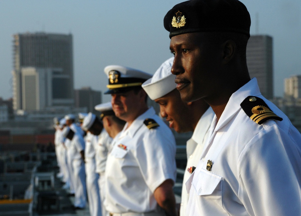 USS Nashville in Senegal