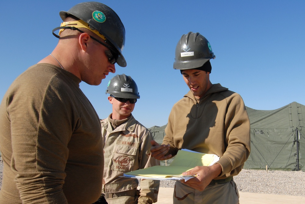 Construction on a patrol base in Mahawil