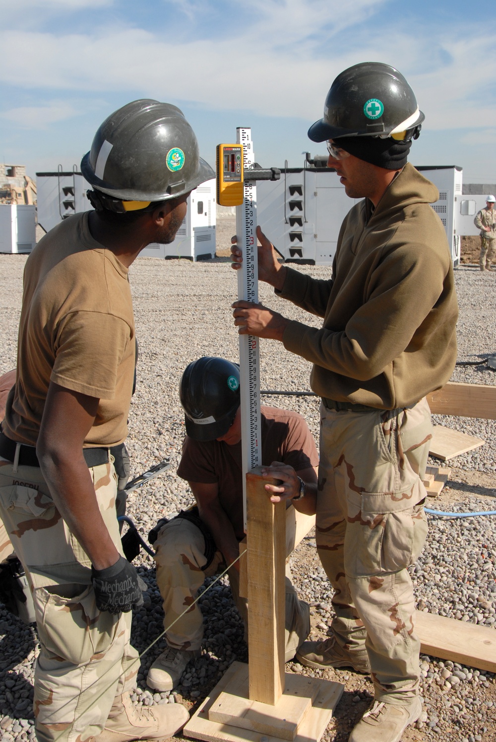 Construction on a patrol base in Mahawil