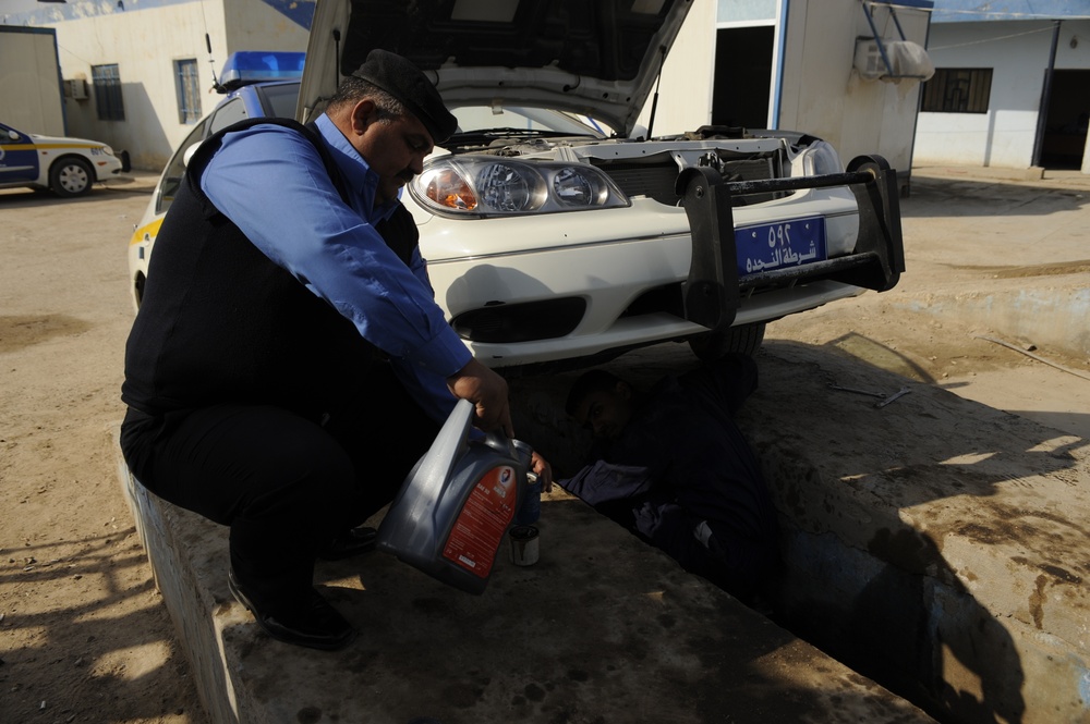 Iraqi police vehicle hub