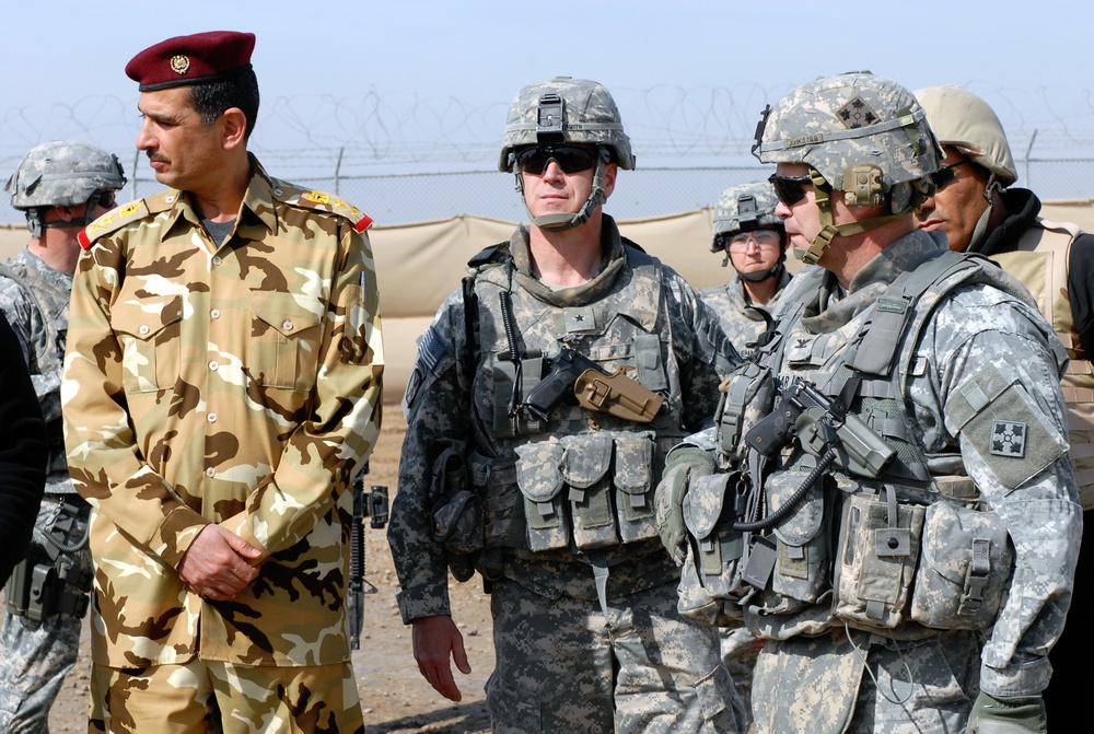 Iraqi army, coalition forces inspect combat outpost for transfer