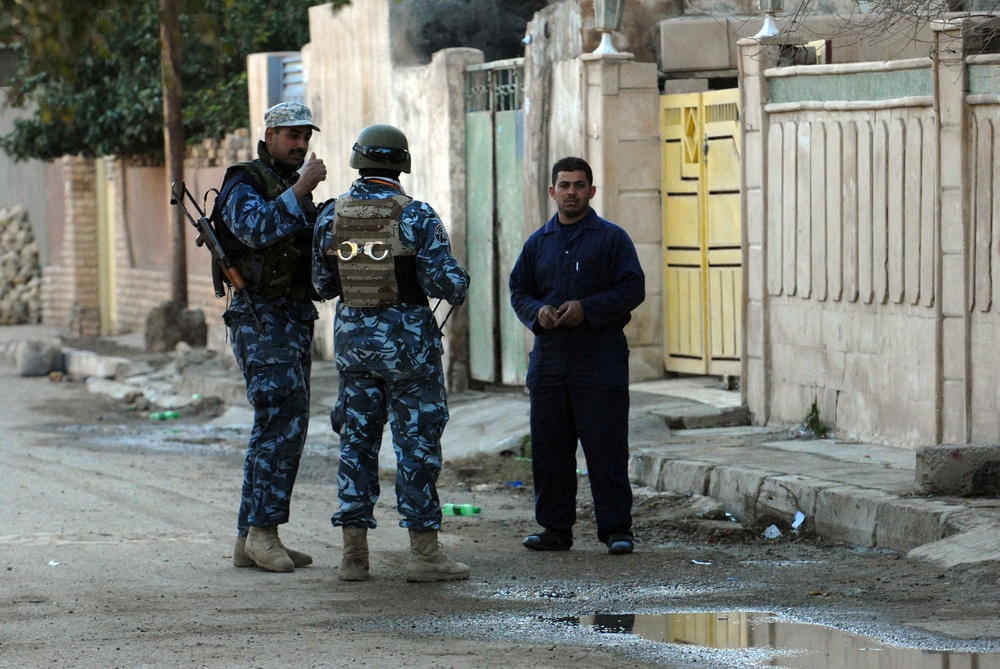 Iraqi Police clean up the streets of Iraq