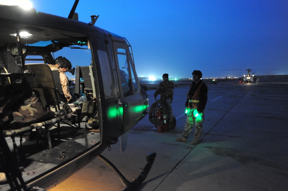Iraqi aviation night flight