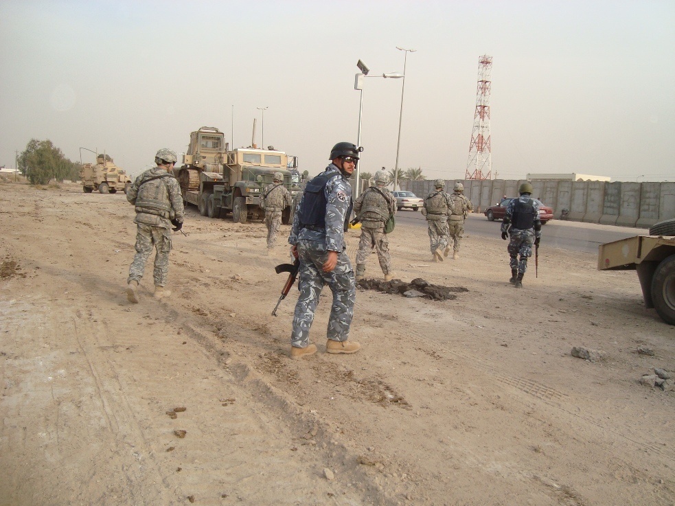 U.S., Iraqi engineers clean up on first joint route sanitation mission
