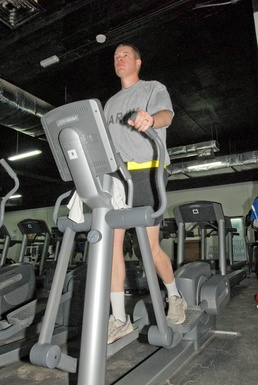 Fat to Fit - Soldier uses deployment to shape up