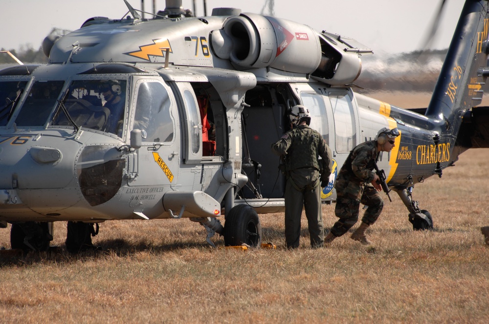 MH-53E Sea Dragon Prepares for Liftoff
