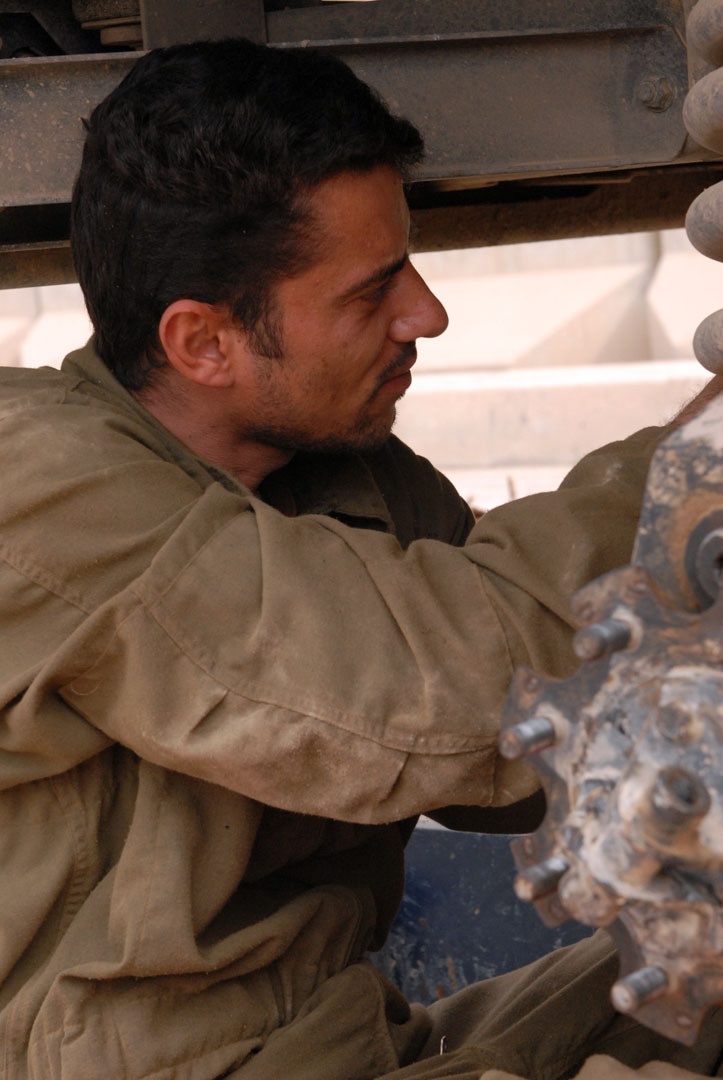Partnership program to train Iraqi mechanics