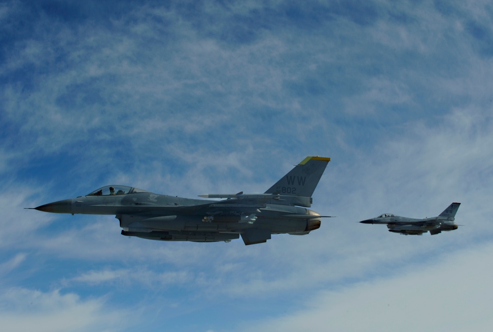 F-16s Over Iraq