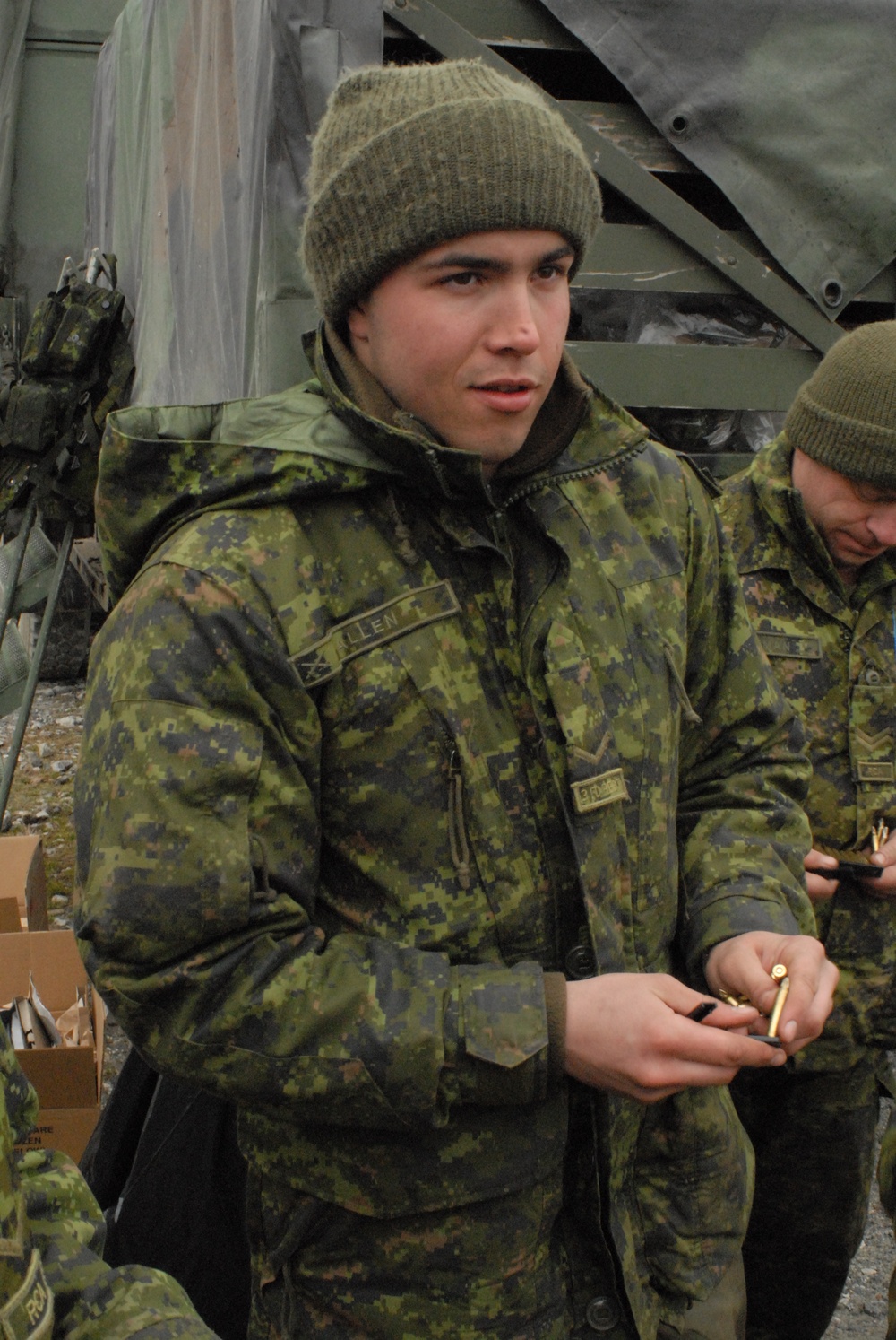 Canadian Forces Manage Supplies