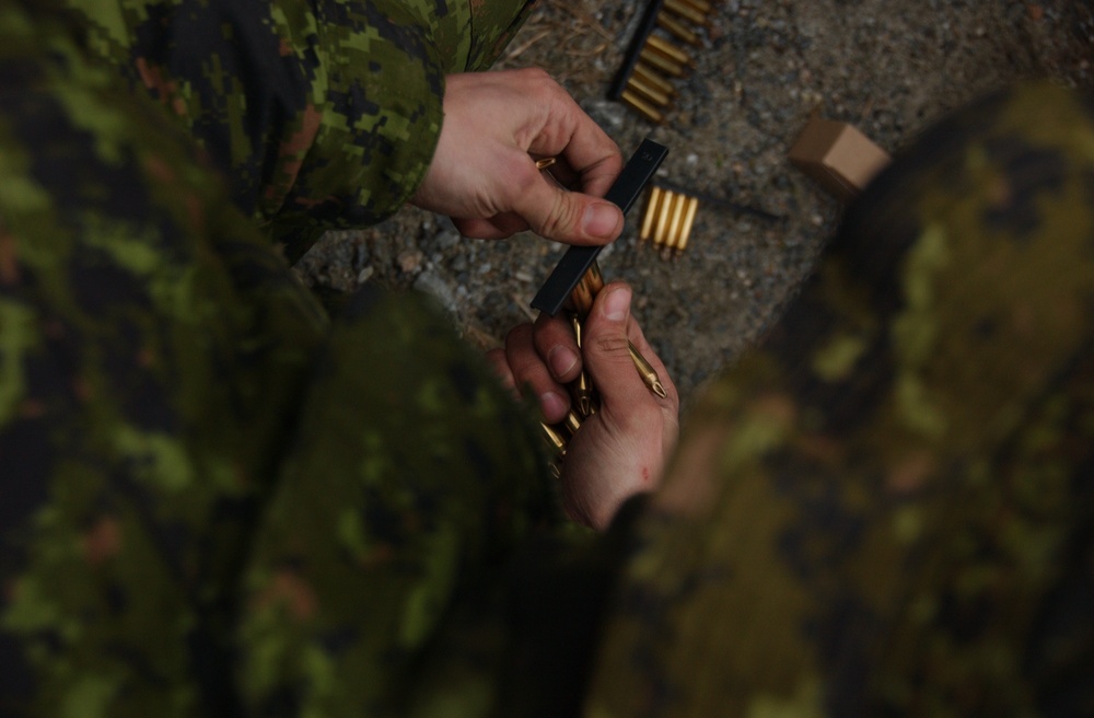 Canadian Forces Train With Weapons on Fort Pickett