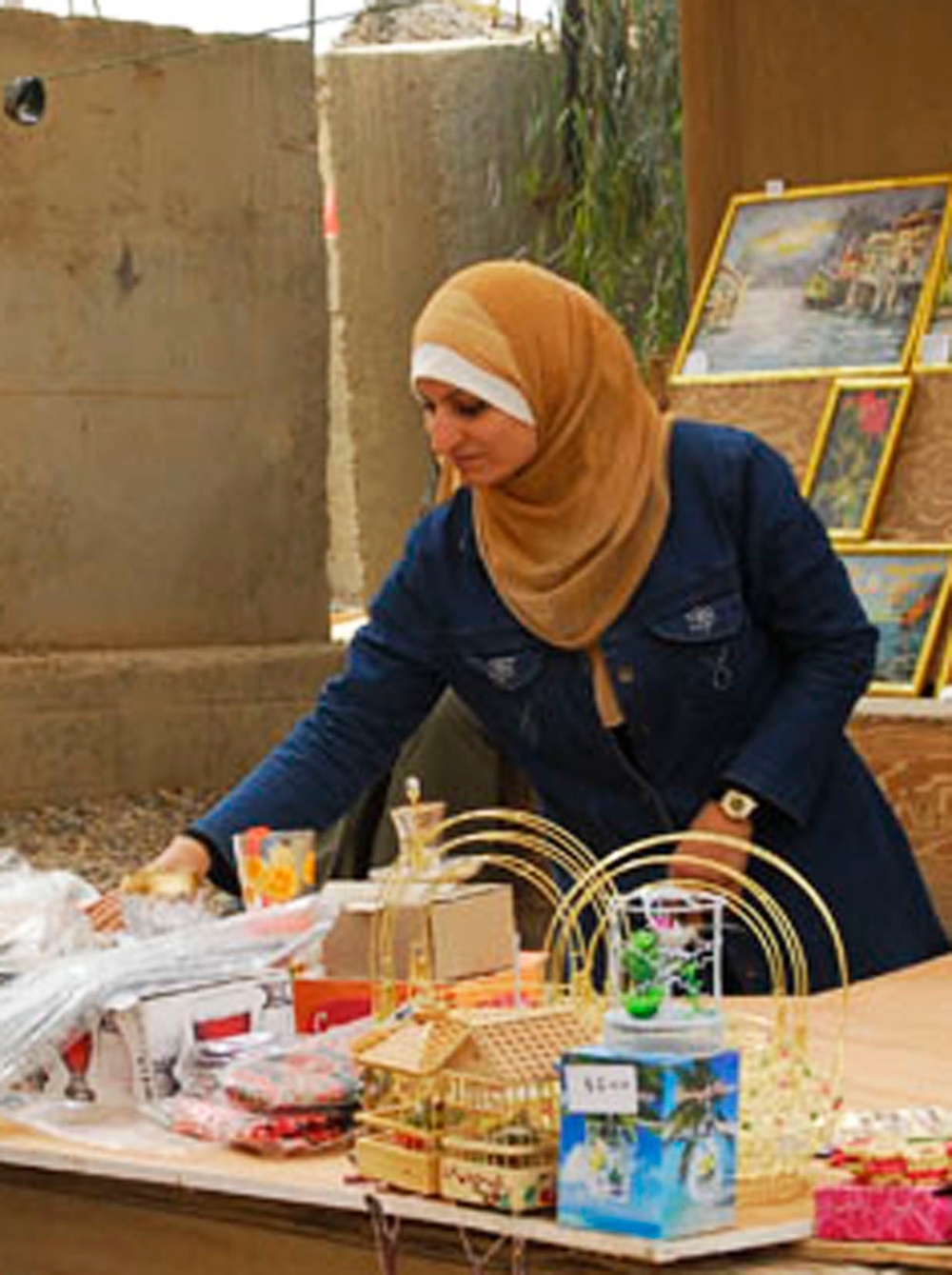Women's Bazaar helps local Iraqi families