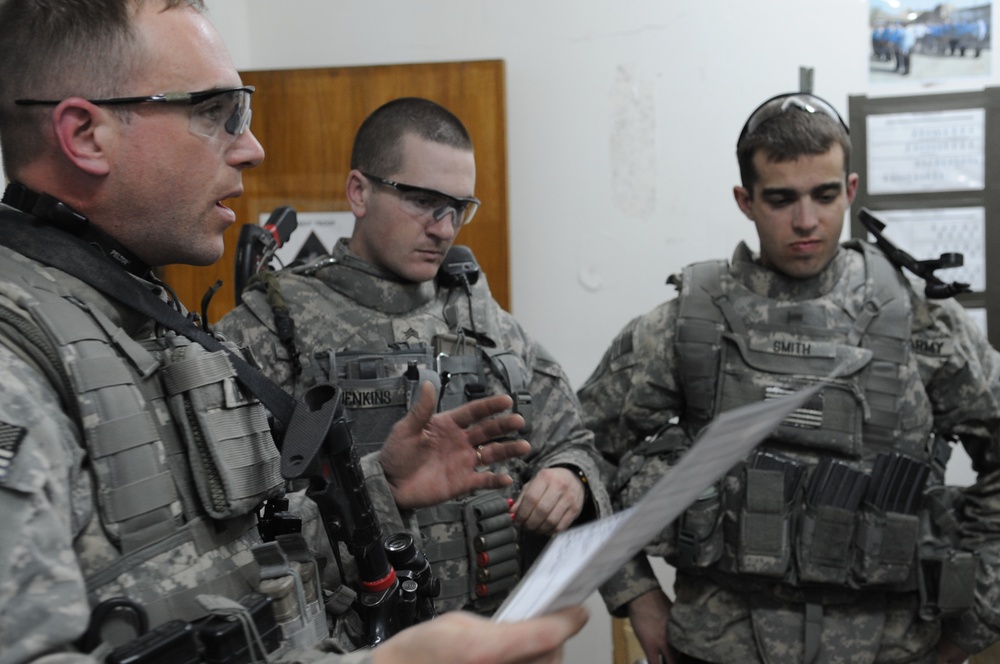 Night-time patrol in Baghdad