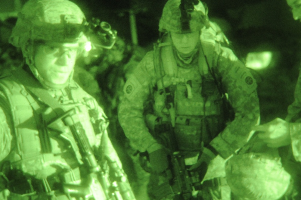 Night-time patrol in Baghdad