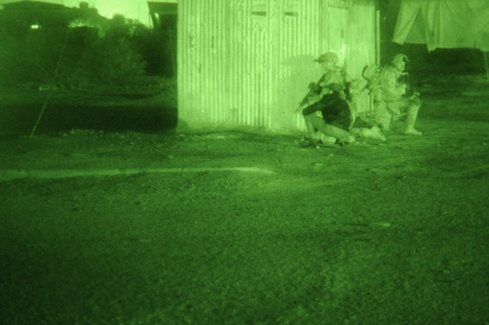 Night-time patrol in Baghdad