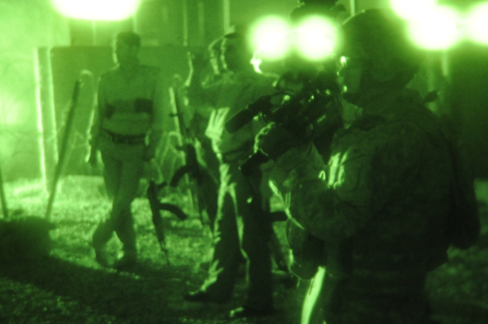 Night-time patrol in Baghdad