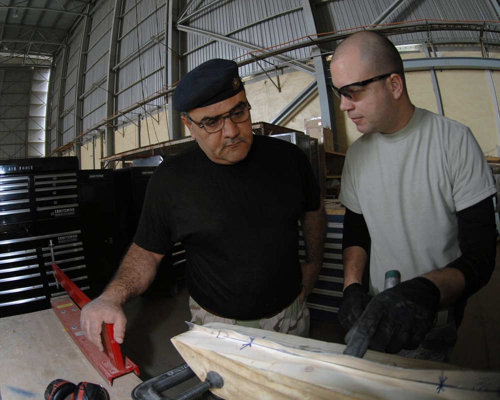 Airmen learn, teach Iraqi aircraft maintenance